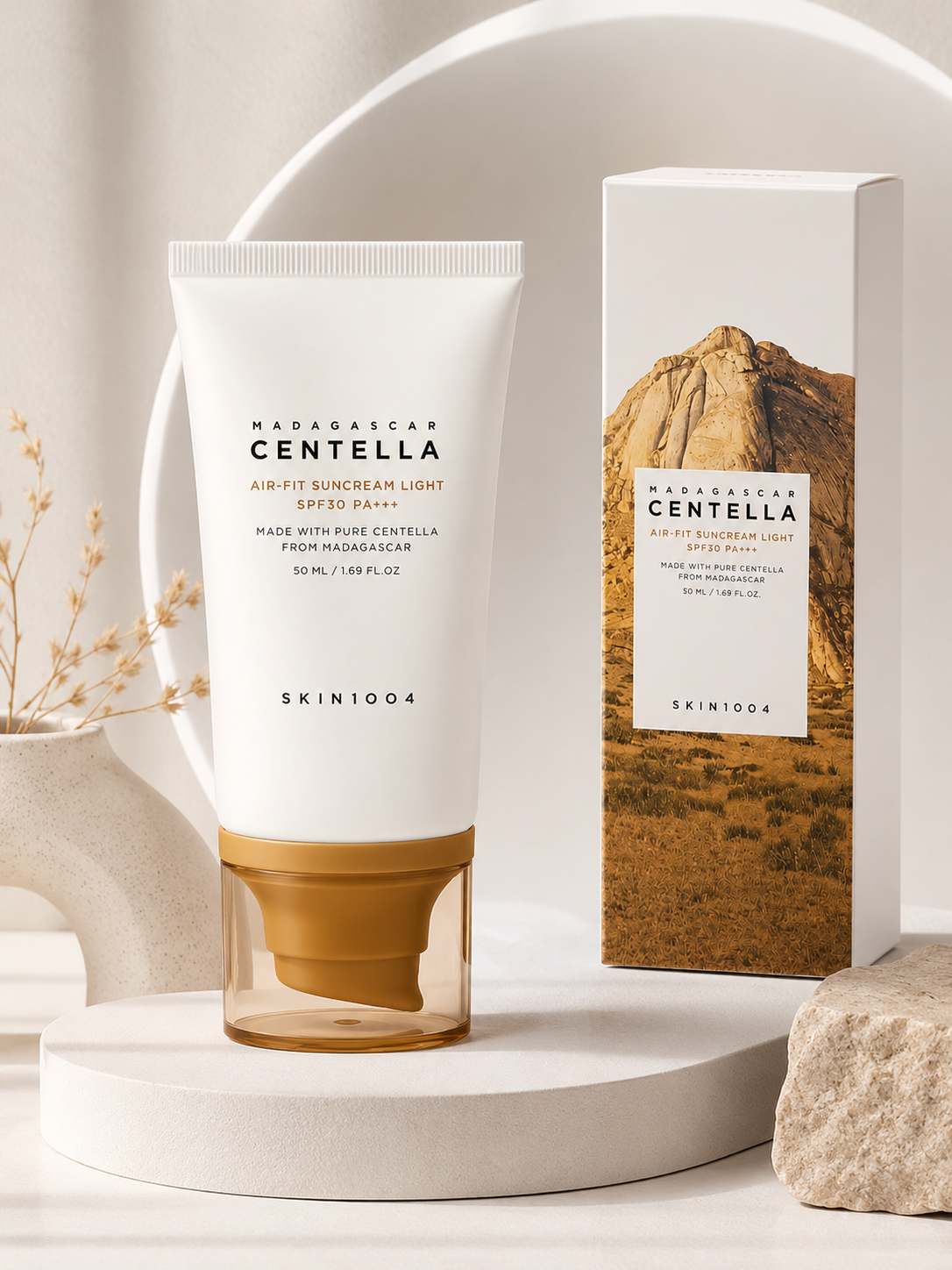 SKIN1004 Madagascar Centella Air-Fit Suncream Light SPF30 PA+++ – 50ml , كريم واقي شمس من سنتله